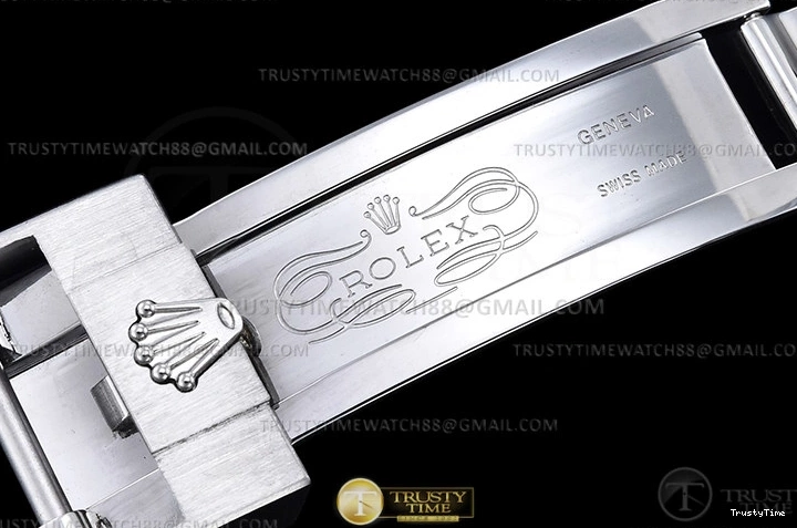 1229 Elegant Submariner 116610LV 904L Dia SS SS Grn Noob A 1080